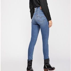 LEVI’S premium mile high super skinny 29